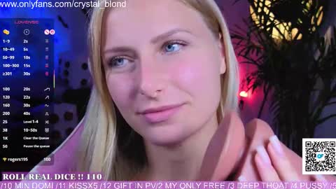 Snapshot of crystal_blond chatting on 10, 10, 2025 Crystal online show from 10, 10, 2025