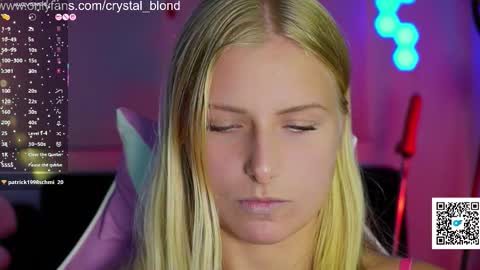 Snapshot of crystal_blond chatting on 4, 11, 2025 Crystal online show from 4, 11, 2025