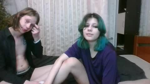 Snapshot of crystal_porn_love chatting on 23, 1, 2025 Crystal and Marcl online show from 23, 1, 2025