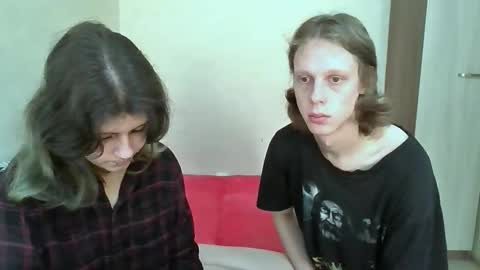 Snapshot of crystal_porn_love chatting on 28, 9, 2025 Crystal and Marcl online show from 28, 9, 2025