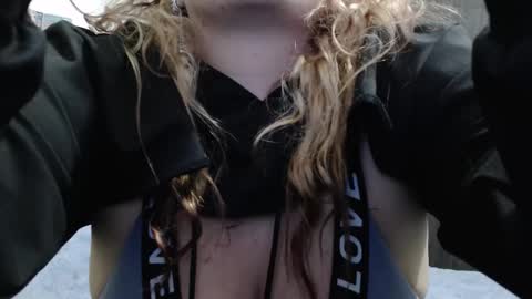 Snapshot of crystal_shadow chatting on 19, 12, 2025 Crystal shadow online show from 19, 12, 2025