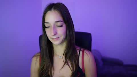 Crystalbrunette18 online show from 26, 5, 2026
