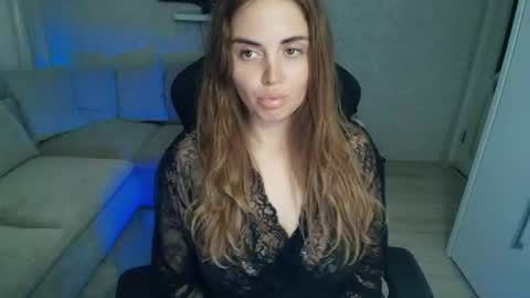 crystalemily online show from 13, 7, 2026