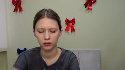 Stella online show from 2, 2, 2025