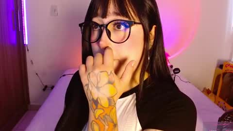 Olivia  online show from 27, 3, 2026