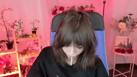 Snapshot of crystallbloom chatting on 14, 1, 2026 crystallbloom online show from 14, 1, 2026