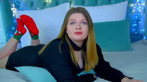 Snapshot of crystallyons chatting on 28, 12, 2024 Crystal online show from 28, 12, 2024