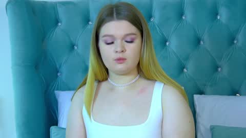 Snapshot of crystallyons chatting on 18, 1, 2025 Crystal online show from 18, 1, 2025