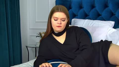 Snapshot of crystallyons chatting on 1, 2, 2025 Crystal online show from 1, 2, 2025