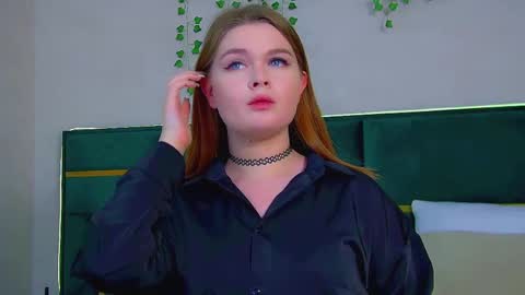 Snapshot of crystallyons chatting on 12, 3, 2025 Crystal online show from 12, 3, 2025