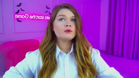 Snapshot of crystallyons chatting on 24, 10, 2025 Crystal online show from 24, 10, 2025