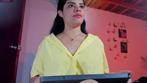 Snapshot of crystalvans chatting on 27, 9, 2025 Cristal  online show from 27, 9, 2025