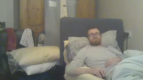 Snapshot of cs014g8493 chatting on 11, 11, 2025 chris online show from 11, 11, 2025