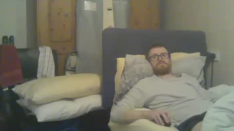 Snapshot of cs014g8493 chatting on 12, 11, 2025 chris online show from 12, 11, 2025