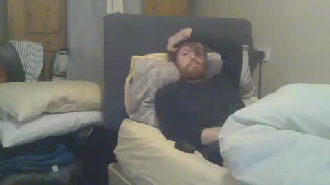 Snapshot of cs014g8493 chatting on 23, 11, 2025 chris online show from 23, 11, 2025