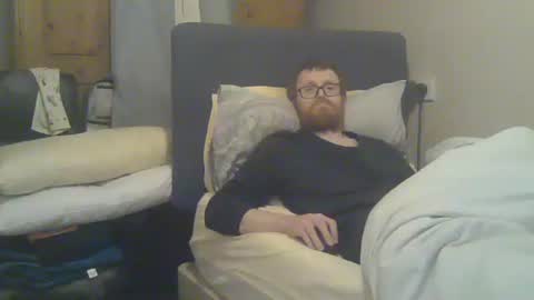 Snapshot of cs014g8493 chatting on 29, 11, 2025 chris online show from 29, 11, 2025