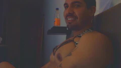 Snapshot of cubarican23 chatting on 24, 5, 2026 cubarican23 online show from 24, 5, 2026