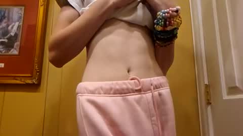 cuddleavenue online show from 20, 9, 2025