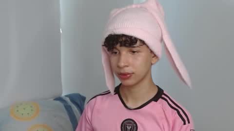 Cuddly online show from 4, 12, 2024