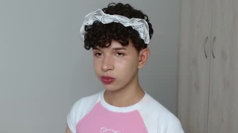 Cuddly online show from 15, 2, 2025