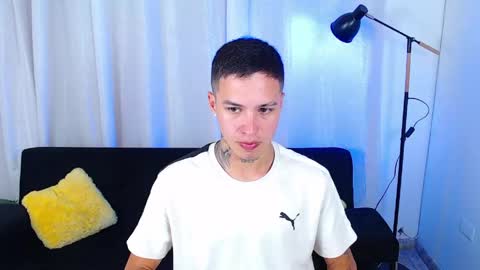 cumandres online show from 14, 4, 2026