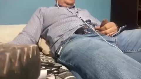 Snapshot of cumbian_chero chatting on 5, 10, 2025 cumbian_chero online show from 5, 10, 2025