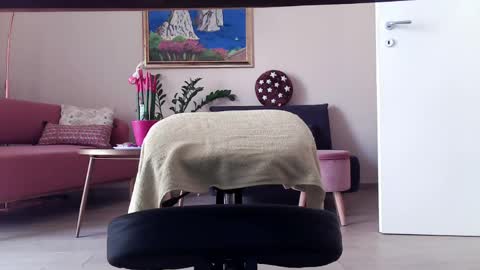 cumcumcum2015 online show from 14, 4, 2026