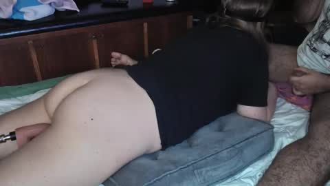 Snapshot of cuminnchill chatting on 5, 4, 2026 Malcolm and Hannah online show from 5, 4, 2026