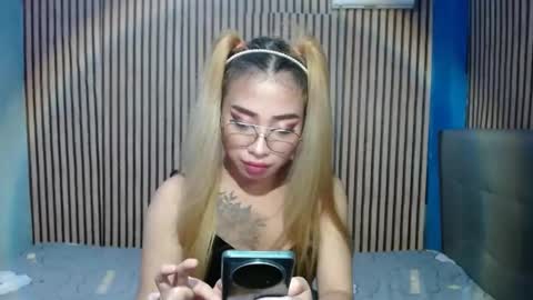 Snapshot of cummloverxx chatting on 5, 3, 2025 cummloverxx online show from 5, 3, 2025