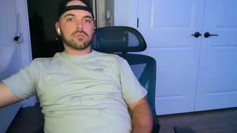 Snapshot of cummmg23 chatting on 27, 9, 2025 cummmg23 online show from 27, 9, 2025