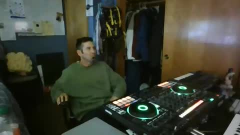 cumonmeplease6 online show from 10, 3, 2026