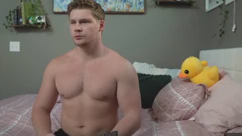 Snapshot of cumplaycouple chatting on 30, 7, 2026 Marie and Tom online show from 30, 7, 2026