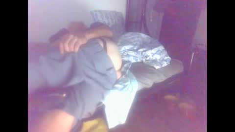 Snapshot of cumslutboi27 chatting on 16, 10, 2025 cumslutboi27 online show from 16, 10, 2025