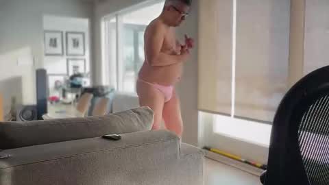 Snapshot of cumslutliny chatting on 7, 2, 2026 cumslutliny online show from 7, 2, 2026