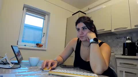 maria  alex online show from 18, 11, 2025