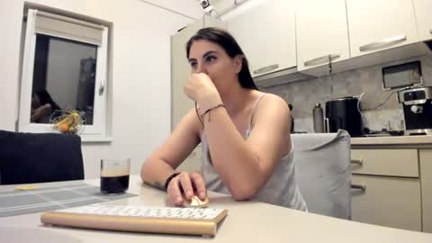 maria  alex online show from 13, 6, 2026