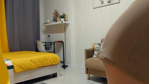 Snapshot of curlixiee chatting on 25, 4, 2026 Kira online show from 25, 4, 2026