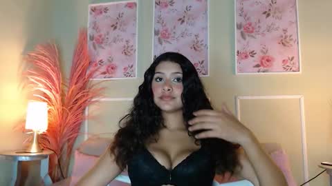 Snapshot of curlydani chatting on 2, 10, 2025 DANI online show from 2, 10, 2025