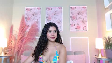 Snapshot of curlydani chatting on 6, 10, 2025 DANI online show from 6, 10, 2025