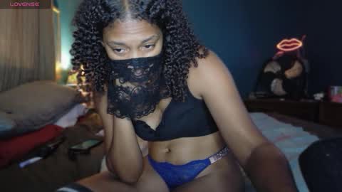 Curlynony online show from 10, 10, 2025