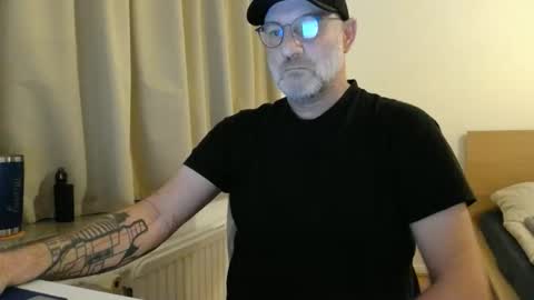 Snapshot of curman85 chatting on 11, 1, 2026 Curman85 online show from 11, 1, 2026