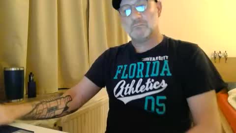 Snapshot of curman85 chatting on 13, 2, 2026 Curman85 online show from 13, 2, 2026