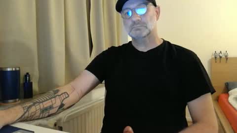 Snapshot of curman85 chatting on 13, 2, 2026 Curman85 online show from 13, 2, 2026