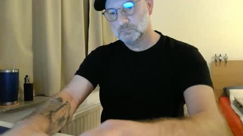 Snapshot of curman85 chatting on 23, 2, 2026 Curman85 online show from 23, 2, 2026