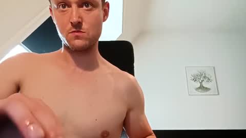 curtisblack251 online show from 28, 7, 2026