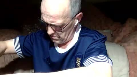 Snapshot of curvelover1977 chatting on 11, 11, 2025 curvelover1977 online show from 11, 11, 2025