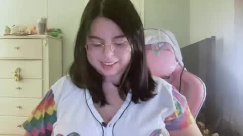 Snapshot of curviiemm30 chatting on 12, 1, 2026 Emmie online show from 12, 1, 2026