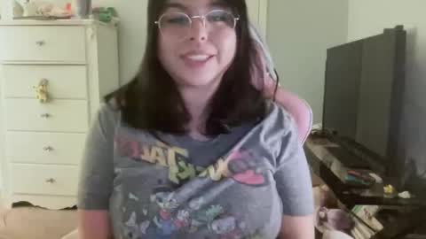 Snapshot of curviiemm30 chatting on 13, 1, 2026 Emmie online show from 13, 1, 2026
