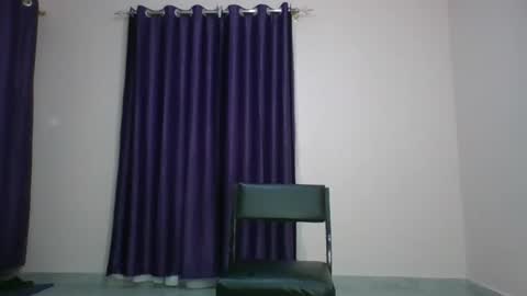 Snapshot of curvy_essie chatting on 20, 2, 2025 Essie online show from 20, 2, 2025