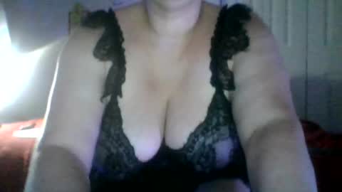 curvyclan online show from 10, 7, 2026